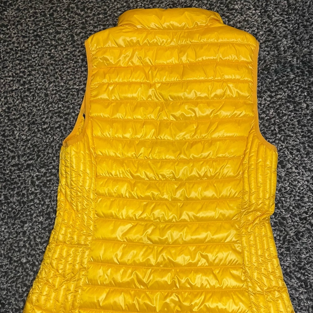Puffer Vest - Picture 2 of 3